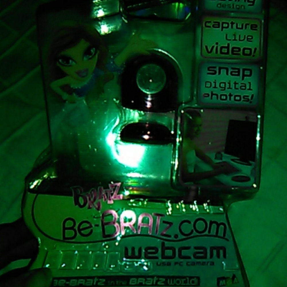 Web cam - Picture 2 of 2